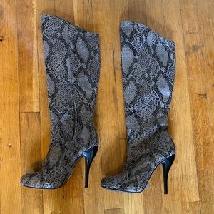 Classiques Entier snake skin boots (knee high)
